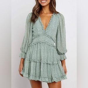 Green long sleeve swing mini dress